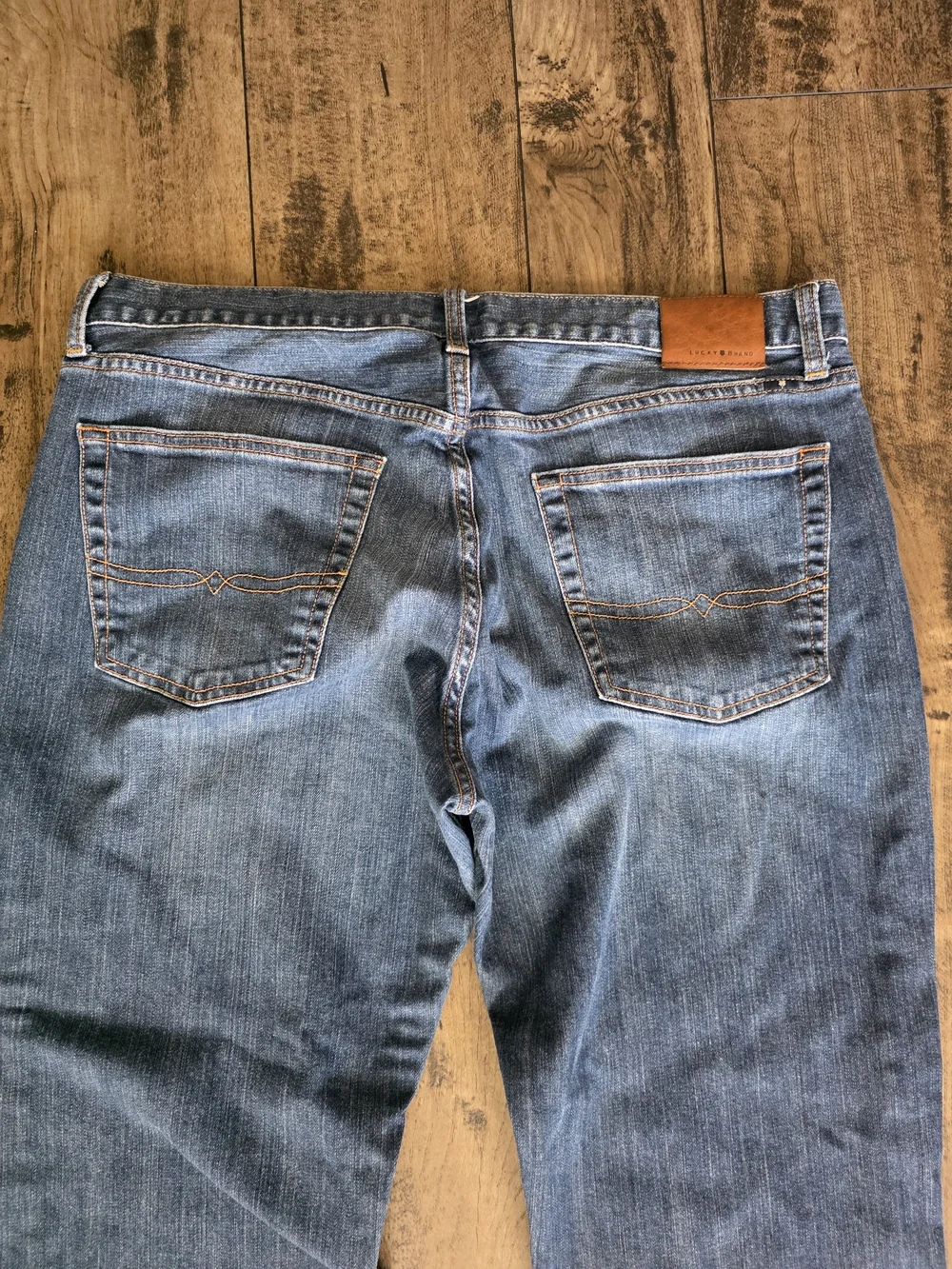 Lucky Brand 221 Original Men's Straight Jeans Medium Blue Wash 38x32